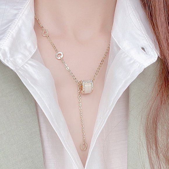 NEW 14K Gold Plated Diamond Circle Drop Necklace - Picture 2 of 11